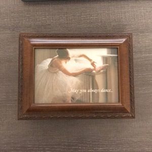 Jewelry Music Box  Player Dream Dancer